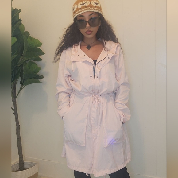 Kenneth Cole New York hooded rain coat - Picture 2 of 7